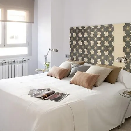 Eric Vokel Hotel